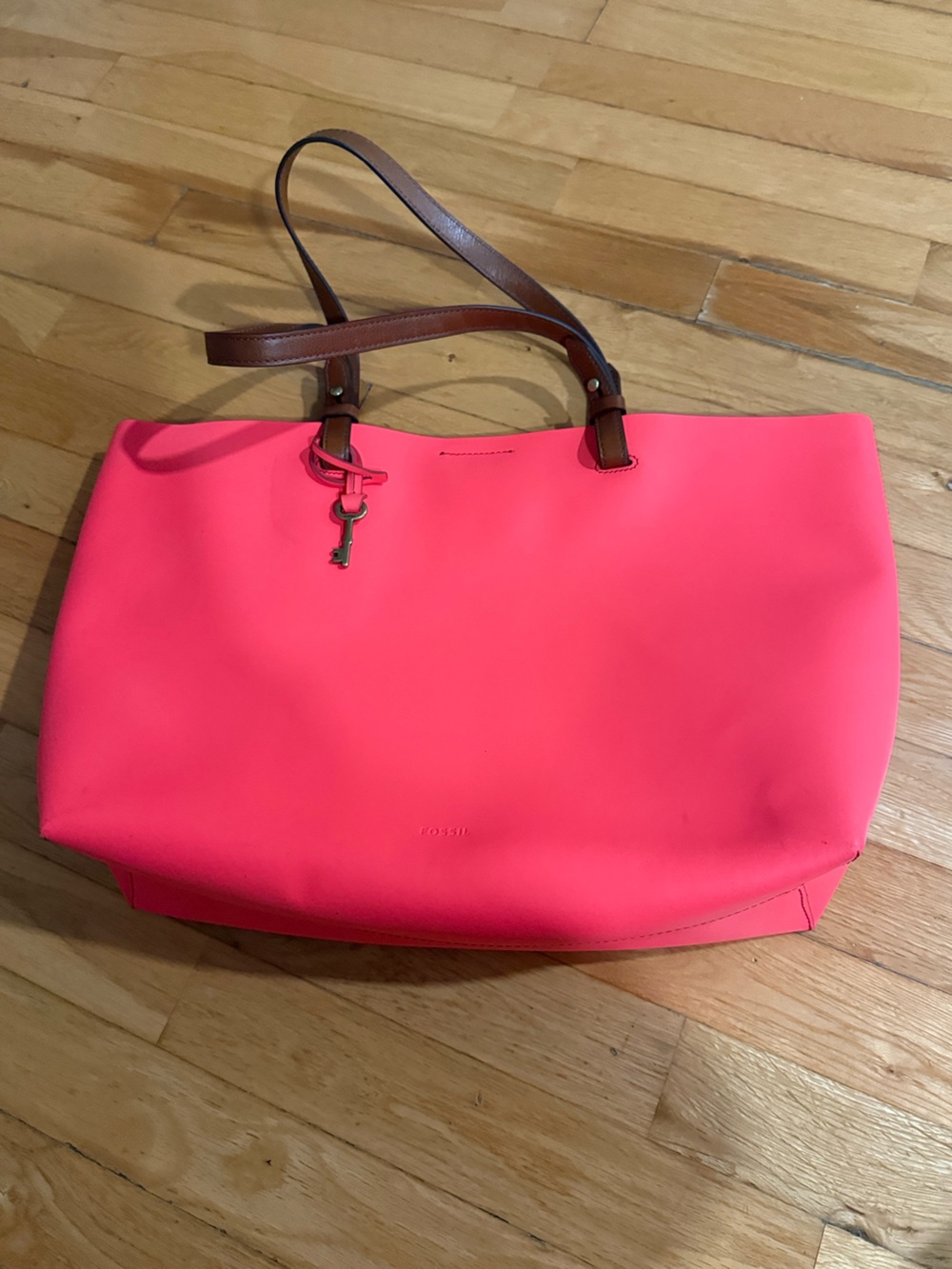 NWOT Fossil Rachel’s Tote in Neon Coral